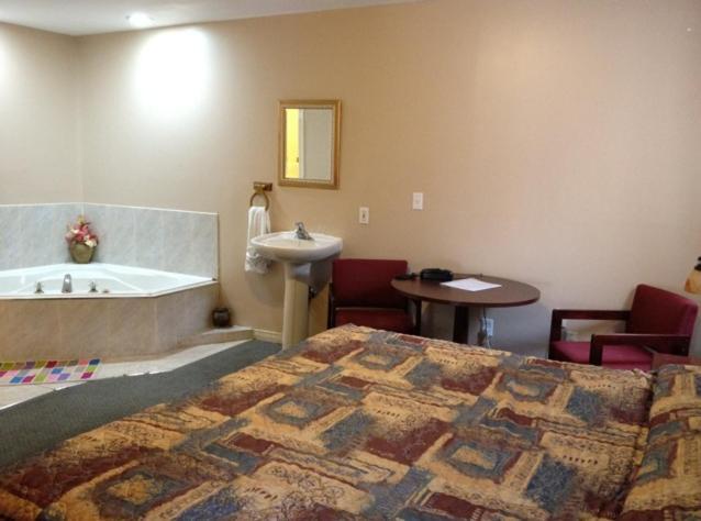 Lotus Motel Cobourg Ruang foto