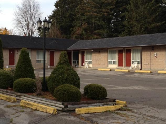 Lotus Motel Cobourg Bagian luar foto